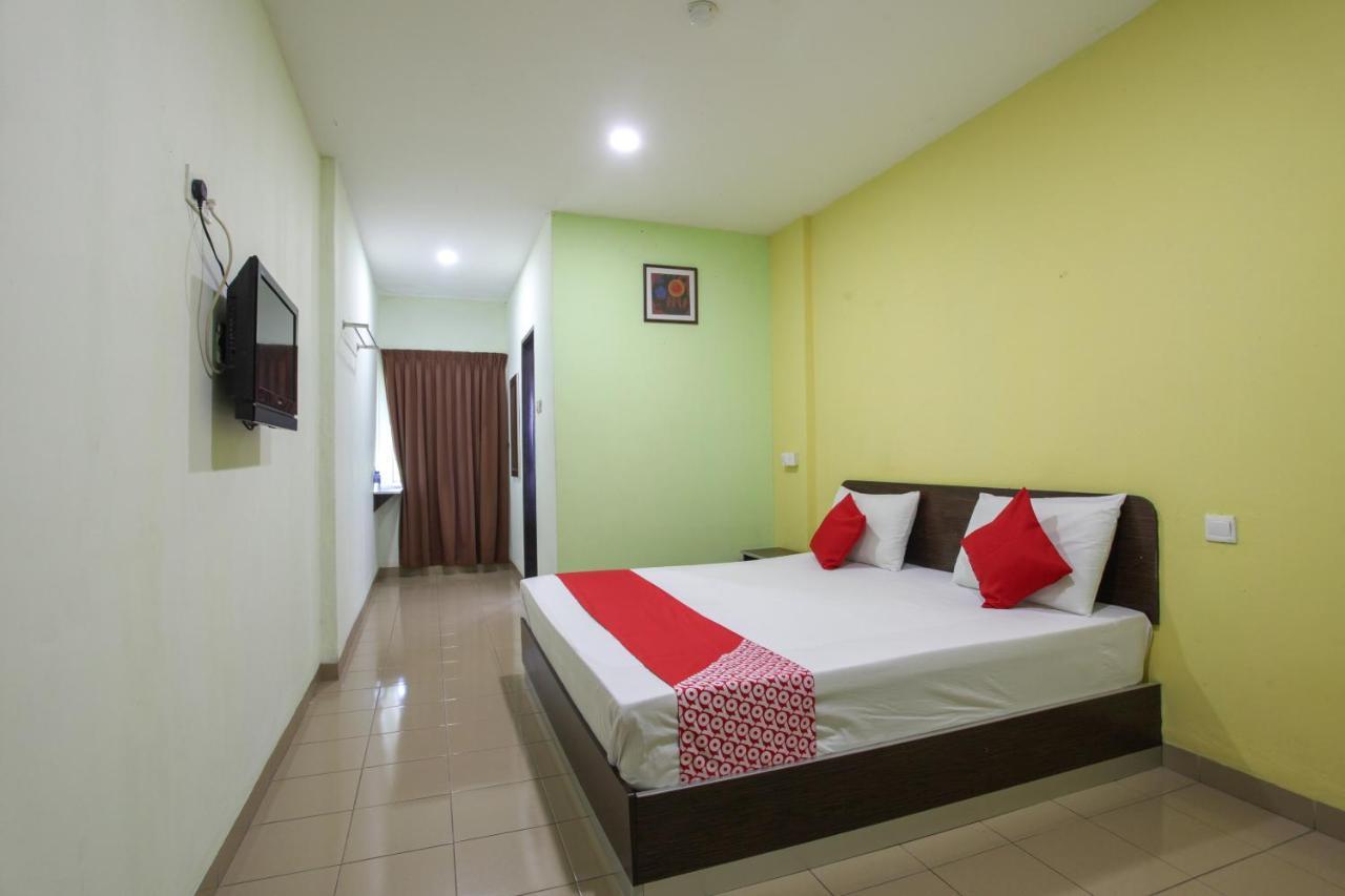 Oyo 89539 Hotel Siswa Kampar Exteriér fotografie